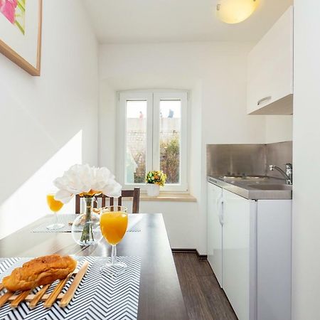 City Wall'S Studio Apartment دوبروفينك المظهر الخارجي الصورة