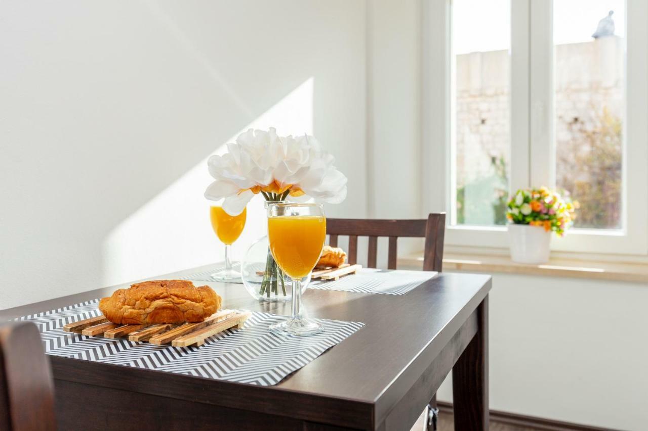 City Wall'S Studio Apartment دوبروفينك المظهر الخارجي الصورة