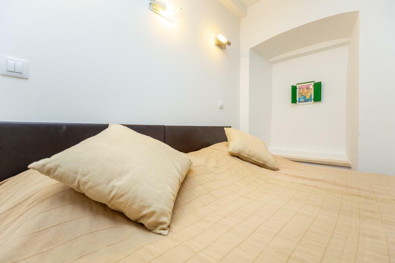 City Wall'S Studio Apartment دوبروفينك المظهر الخارجي الصورة